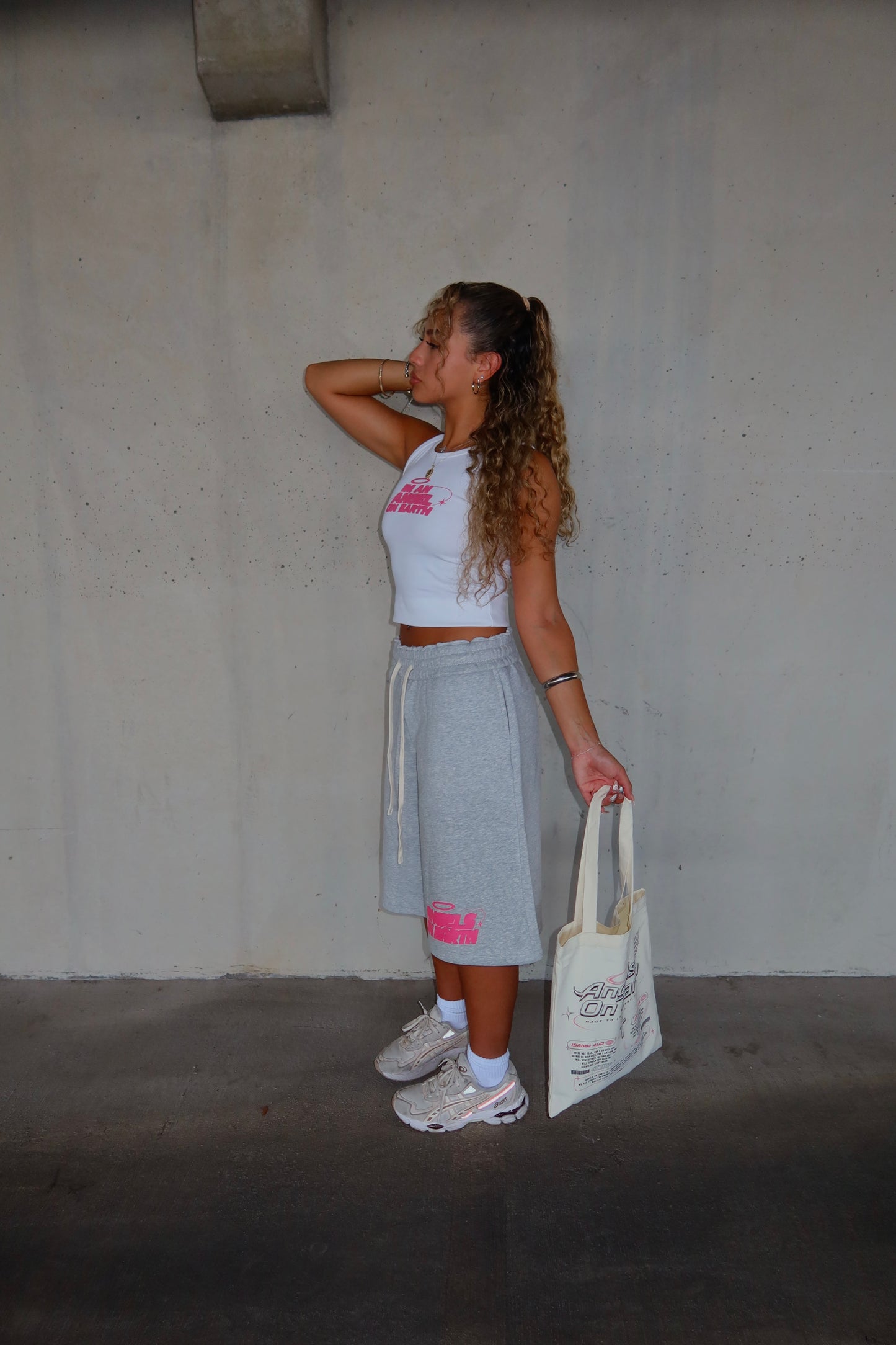 "A.O.E. Halo" Gray Sweatshorts