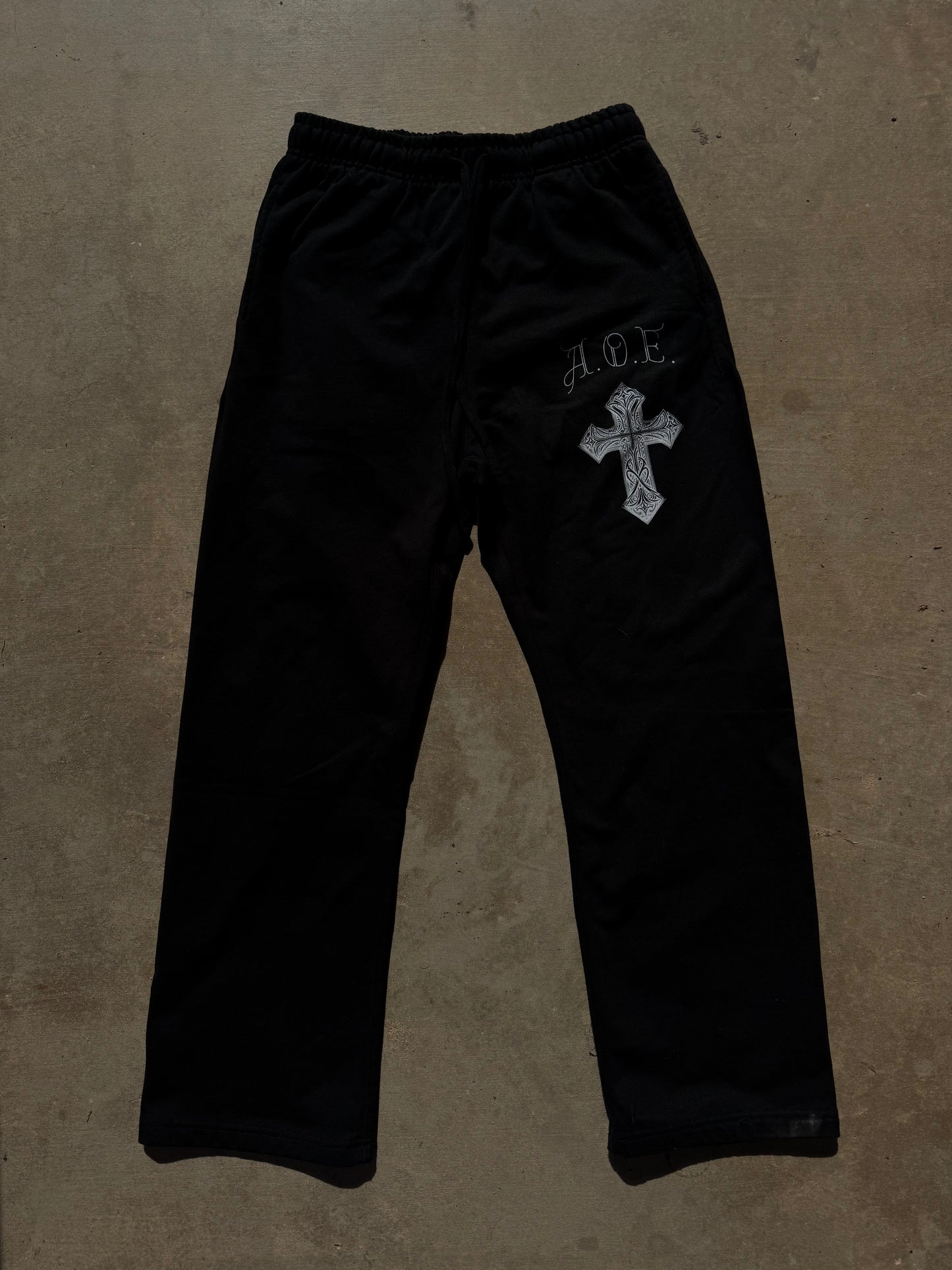 "A.O.E. Cross" Blacks Sweatpants
